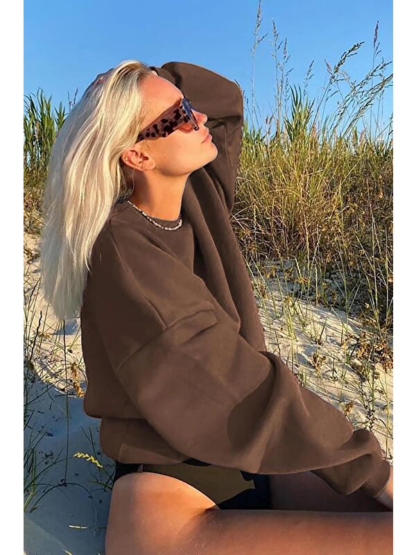 Madmext Kahverengi Bisiklet Yaka Basic Sweatshirt Mg1559