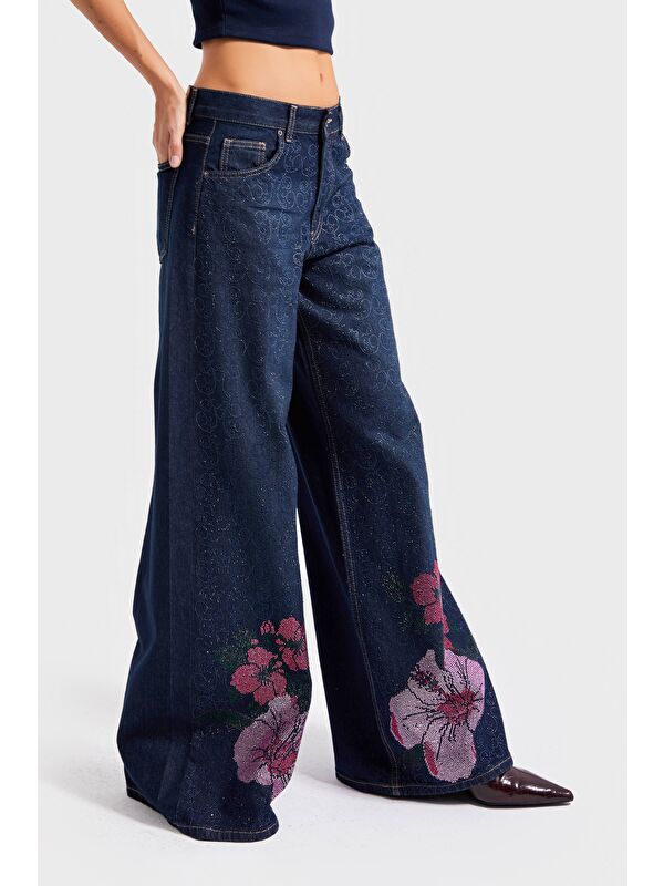 It's Basic Kadın Koyu Mavi Renk T-2w5-128 Parlak Taş Gül Detaylı Özel Tasarım İç Boy 80cm Denim Jean