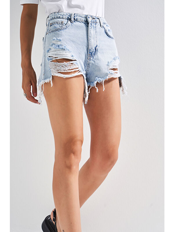 It's Basic Kadın Ice Jean Rengi 12s5-3 Mini Boy Yüksek Bel Curved Yırtık Detaylı Püsküllü %100 Pamuk Denim Şort