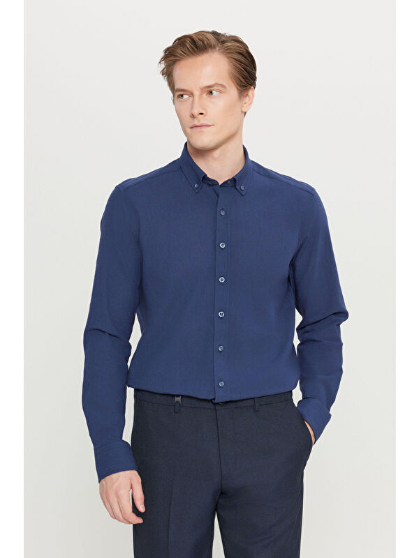 AC&Co / Altınyıldız Classics Erkek Lacivert %100 Pamuk Oxford Slim Fit Dar Kesim Düğmeli Yaka Flamlı Gömlek