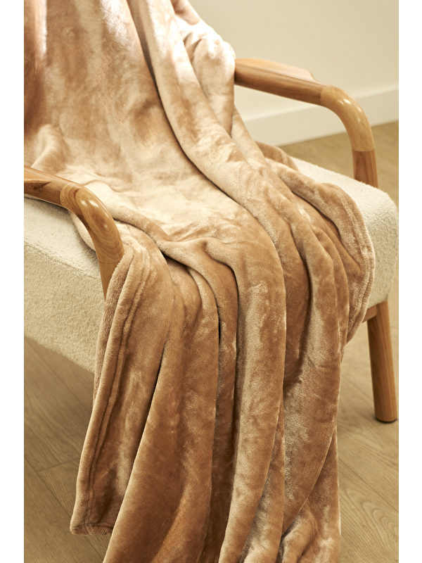 Bella Maison Shelly Wellsoft Tv Battaniyesi Latte (140x190 cm)