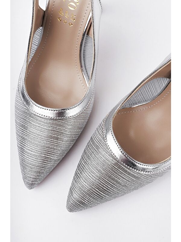 ARYNA Sivri Burun Arkası Açık Günlük Klasik Kadın Topuklu Ayakkabı - Görsel 6