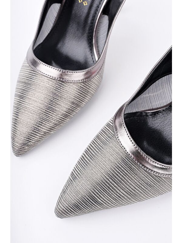 ARYNA Sivri Burun Arkası Açık Günlük Klasik Kadın Topuklu Ayakkabı - Görsel 6