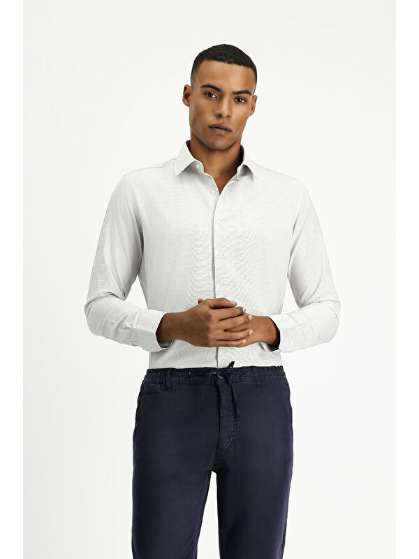 Kiğılı Uzun Kol Slim Fit Dar Kesim Klasik Desenli Pamuklu Kolay Ütülenebilir Gömlek