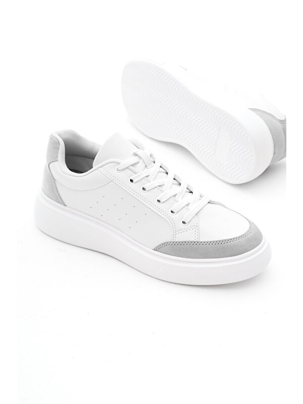 Kadın Beyaz Gri Rahat Kalıp Yüksek Poli Taban Bağcıklı Spor Ayakkabı - Görsel 5