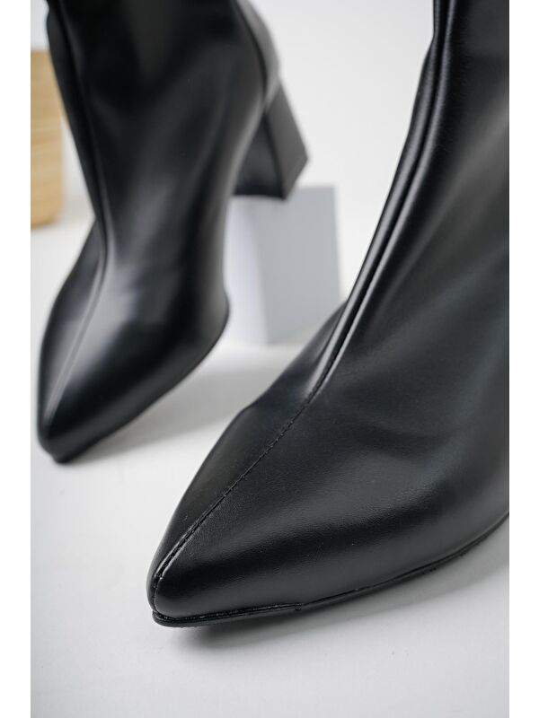 DARJA Sivri Burun Arkadan Fermuarlı Kadın Topuklu Bot - Görsel 4