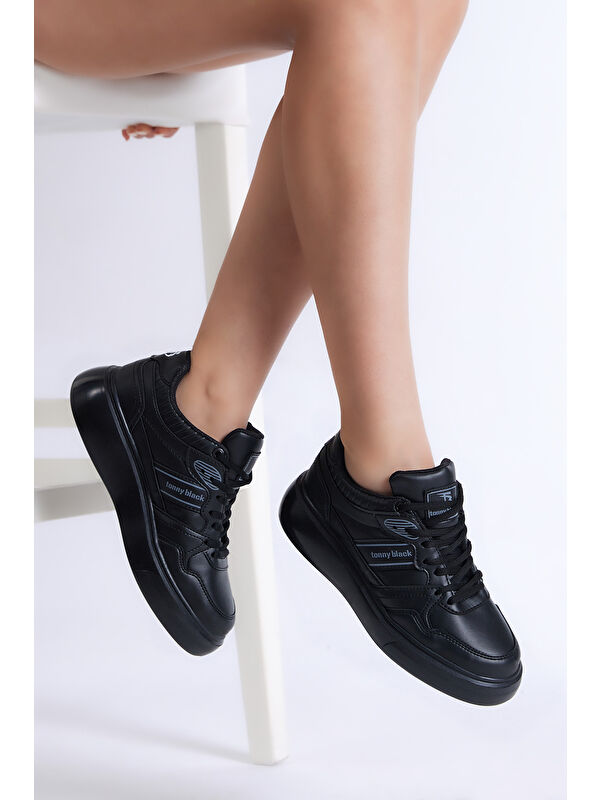 Kadın Siyah Yüksek Poli Taban Yanı Şeritli Bağcıklı Spor Ayakkabı - Görsel 4