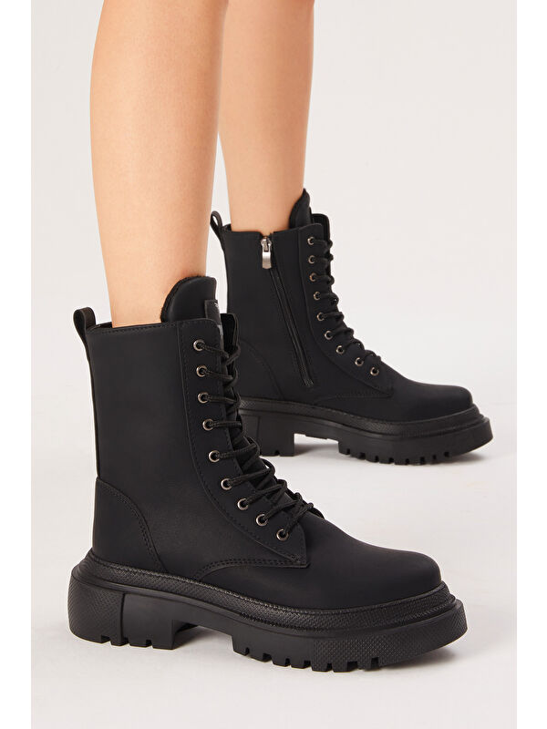 Kadın Siyah Cilt Rahat Kalıp Kalın Taban Bağcıklı ve Fermuarlı Bot - Görsel 3