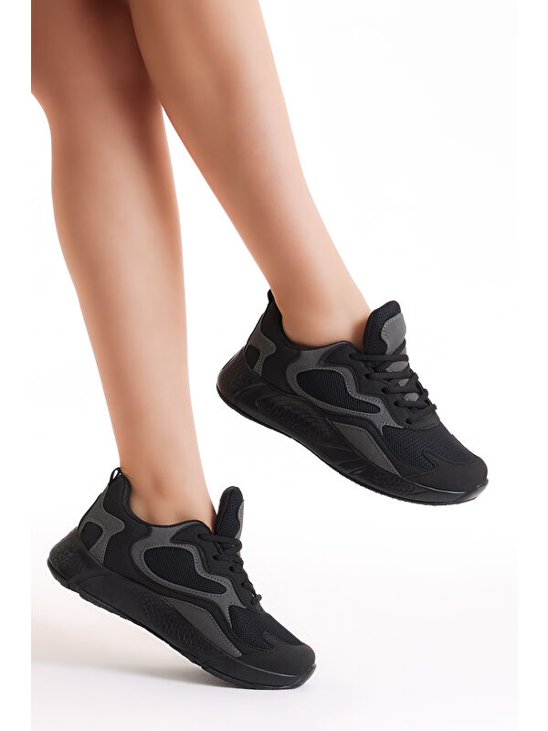 Unisex Siyah Rahat Kalıp Yüksek Taban Bağcıklı Spor Ayakkabı - Görsel 4