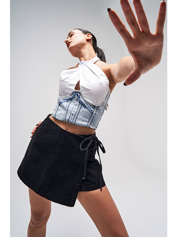 It's Basic Kadın Taşlanmış Siyah Renk Belden Bağcıklı Denim Şort Etek