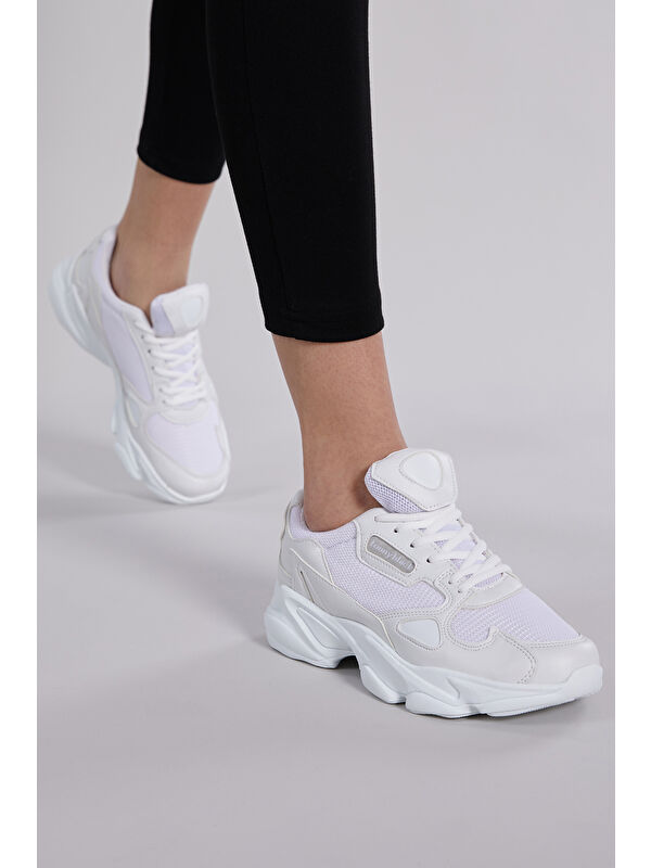 Unisex Beyaz Rahat Kalıp Yüksek Taban Bağcıklı Spor Ayakkabı - Görsel 5