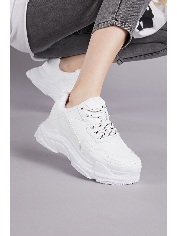 Kadın Beyaz Cilt Yüksek Taban Bağcıklı Spor Ayakkabı - Görsel 6