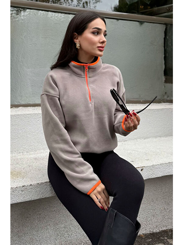 Tommylife Koyu Bej Yarım Fermuar Etek Ucu Büzgülü Dik Yaka Oversize Kadın Polar Sweatshirt - 97234