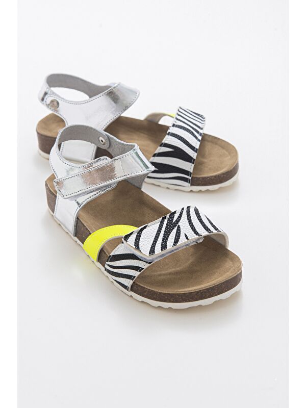 Kız Çocuk Gümüş Deri Ortopedik Destekli Çocuk Sandalet - Görsel 2