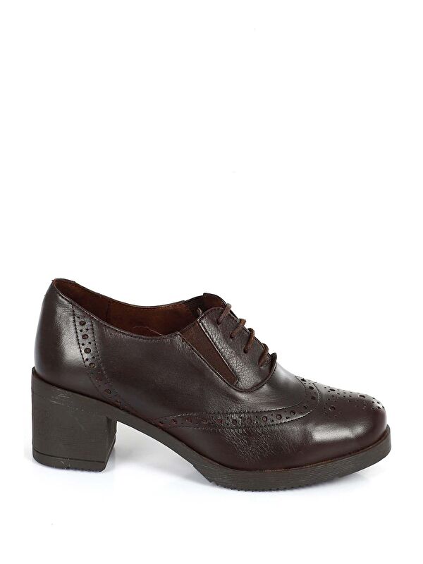 KAHVERENGİ Hakiki Deri Yuvarlak Burun Orta Topuklu Kauçuk Taban Bağcıklı Kadın Ayakkabı 24231 - Görsel 6
