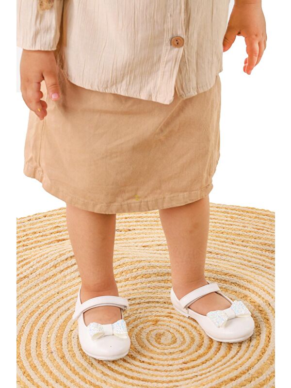 Kiko Kids Beyaz Kiko Kids Cirtli Fiyonklu Kız Çocuk Babet Ayakkabı Cilt