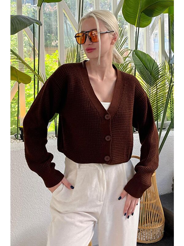 Madmext Kahverengi Uzun Kollu Düğmeli Crop Hırka Mg2198