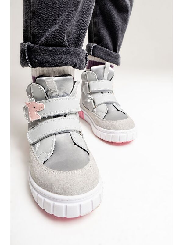 Kız Çocuk Gri Hakiki Deri Anatomik Günlük Bot - Görsel 5