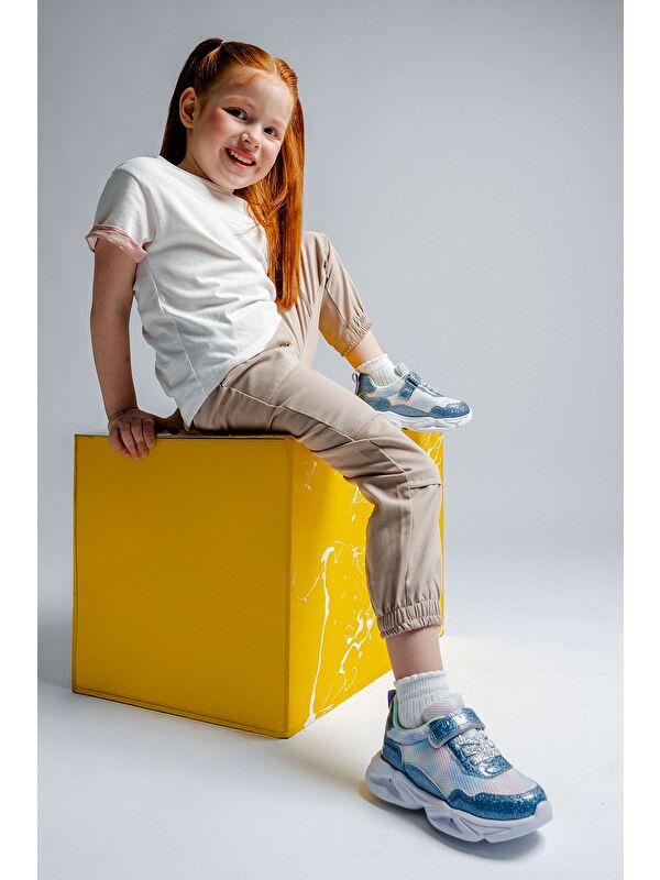 Kız Çocuk Mavi Işıklı Spor Ayakkabı - Görsel 3