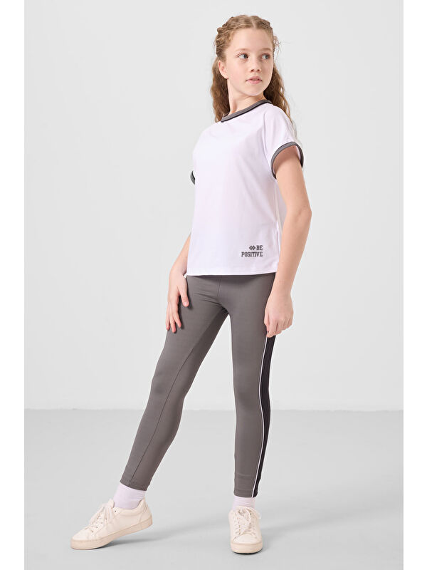Tommylife Beyaz-Koyu Gri O Yaka Yan Şerit Detaylı Standart Fit Performans Kız Çocuk Tayt Takım - 75191