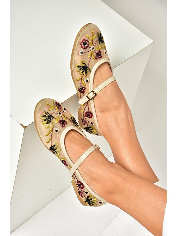 Fox Shoes U2678532 Bej Kadın Babet