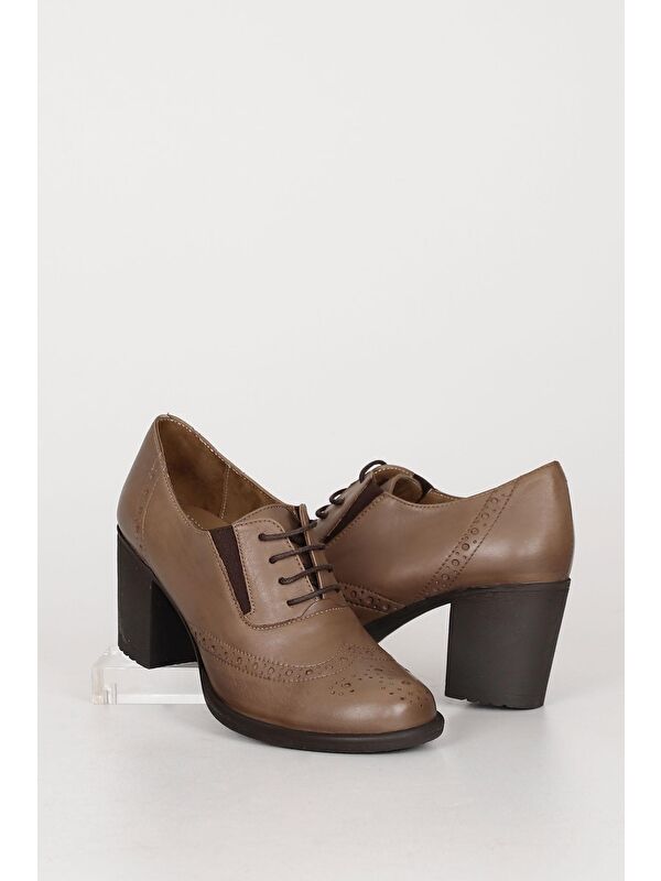 VİZON Hakiki Deri Yuvarlak Burun Kalın Orta Topuklu Kauçuk Taban Bağcıklı Kadın Ayakkabı 24040 - Görsel 2