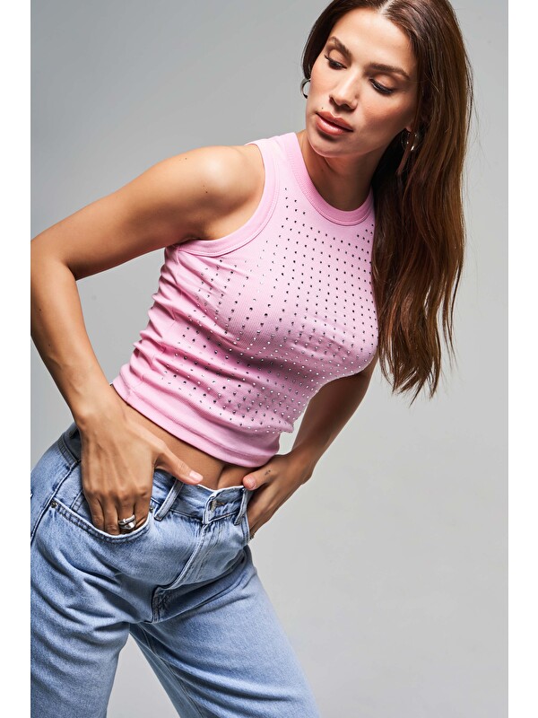 It's Basic Kadın Pembe Renk S5-98 Halter Yaka İnce Fitilli Kumaş Parlak Taşlı Tasarım Body
