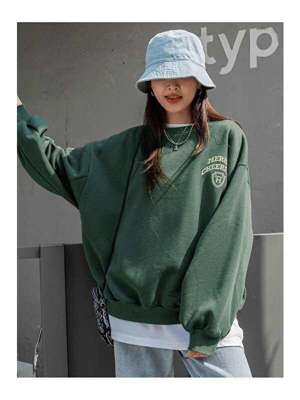 Trendseninle Kadın Yeşil Merry Cheerful Baskılı Oversize Bisiklet Yaka Sweatshirt