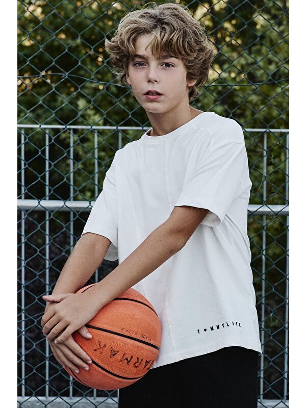 Tommylife Ekru Pamuklu Yumuşak Dokulu Oversize Basic Erkek Çocuk T-Shirt - 11297