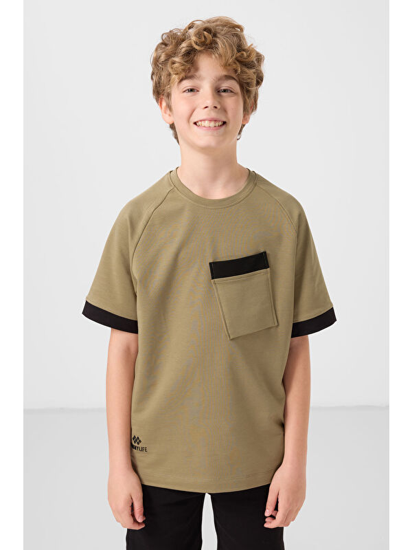 Tommylife Koyu Bej Pamuklu Yumuşak Dokulu Oversize Cep Detaylı Erkek Çocuk T-Shirt - 11295