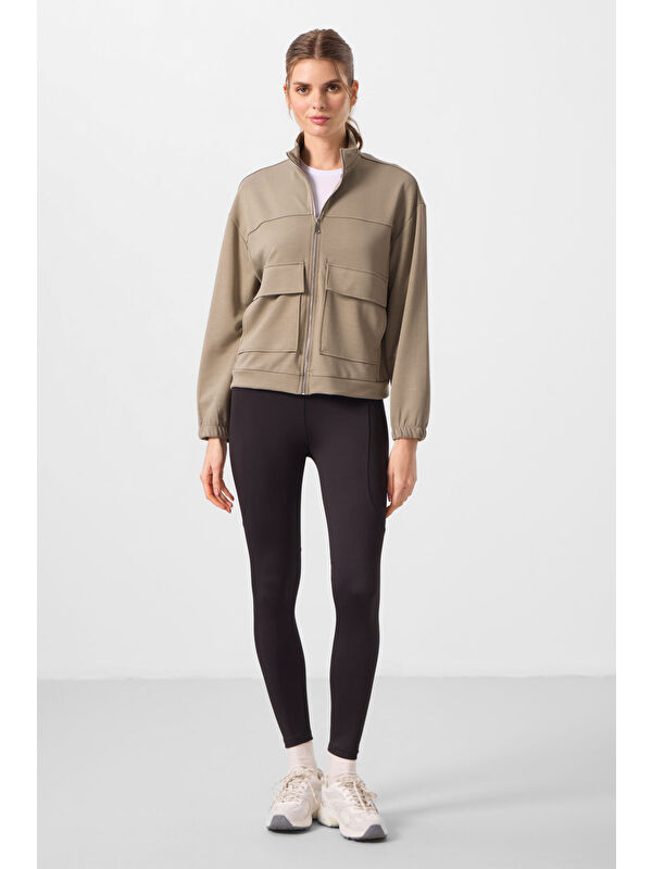 Tommylife Koyu Bej Yumuşak Dokulu Dik Yaka Oversize Kargo Cepli Kadın Crop Top Sweatshirt - 97301