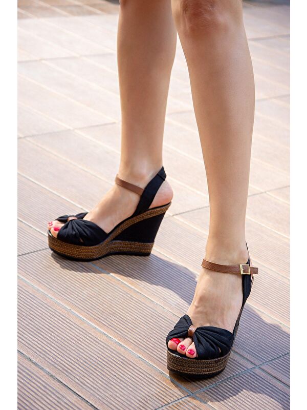 9674071005 Siyah Dolgu Taban Kadın Ayakkabı - Görsel 3