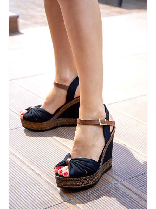 9674071005 Siyah Dolgu Taban Kadın Ayakkabı - Görsel 5