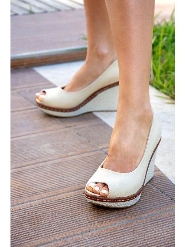 9674040305 Bej Dolgu Taban Kadın Ayakkabı - Görsel 3