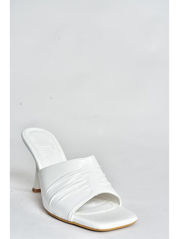 P590233809 Beyaz Kadın Terlik - Görsel 6