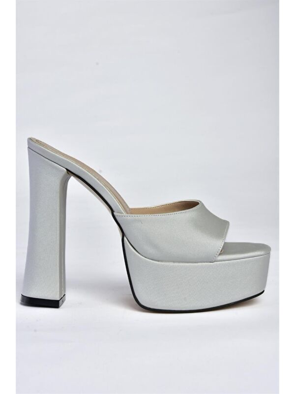 P404560604 Gümüş Kadın Terlik - Görsel 5