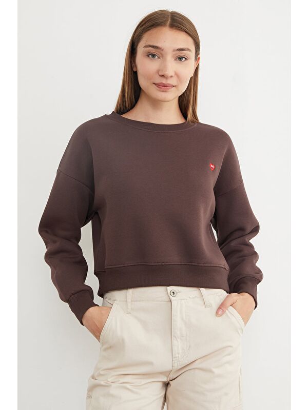 Fullamoda 3 İplik Kalp Nakışlı Bisiklet Yaka Sweatshirt