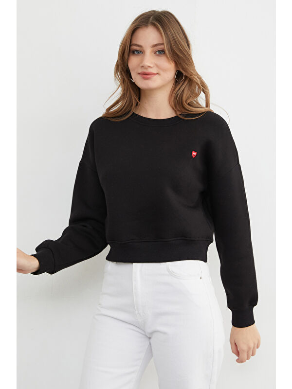 Fullamoda 3 İplik Kalp Nakışlı Bisiklet Yaka Sweatshirt