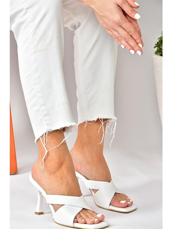 P590033009 Beyaz Kadın Terlik - Görsel 4