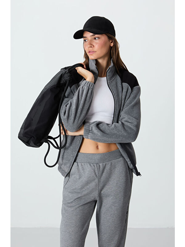 Tommylife Gri Melanj Kalın Yumuşak Dokulu Dik Yaka Oversize Nakışlı Polar Kadın Sweatshirt - 97293
