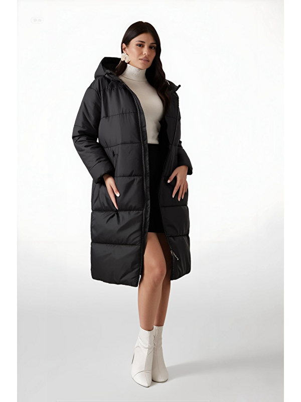 Hazelin Kadın Siyah Kapüşonlu Uzun Oversize Şişme Mont HZL22W-BD151201
