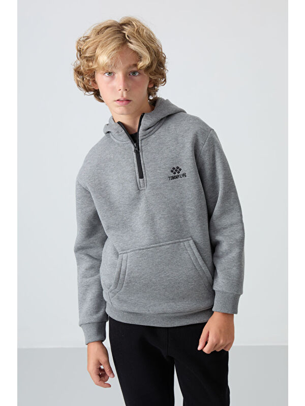 Tommylife Gri Melanj Pamuklu Kalın İçi Tüylü Yumuşak Dokulu Standart Fit Nakışlı Erkek Çocuk Sweatshirt - 112