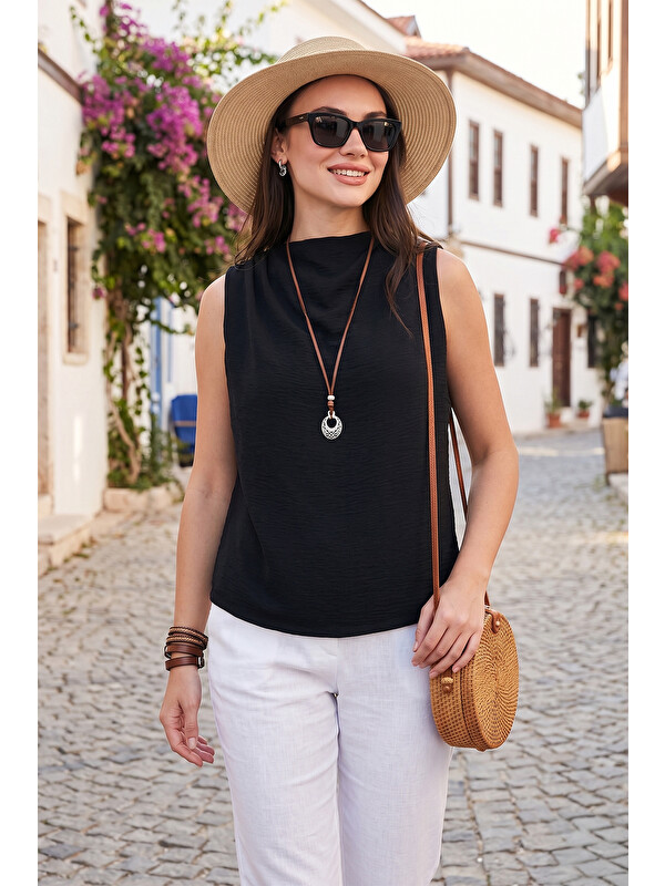 Lela Slim Fit Dik Yaka Omuz Büzgülü Kadın Bluz 6527836