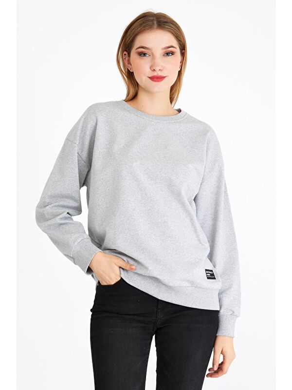 Mmetalic Kadın Gri Renk Basic Bisiklet Yaka Sweatshirt