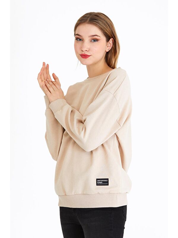 Mmetalic Kadın Bej Renk Basic Bisiklet Yaka Sweatshirt