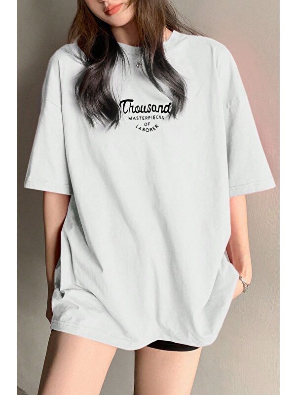 Trendseninle Kadın Beyaz Bisiklet Yaka Thousand Baskılı Oversize T Shirt
