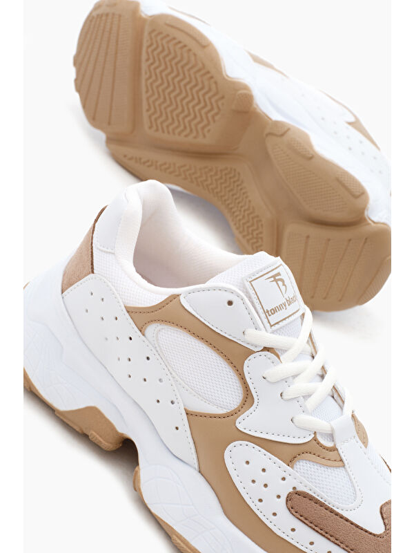 Kadın Beyaz Toprak Rahat Kalıp Yüksek Taban Bağcıklı Spor Ayakkabı - Görsel 5