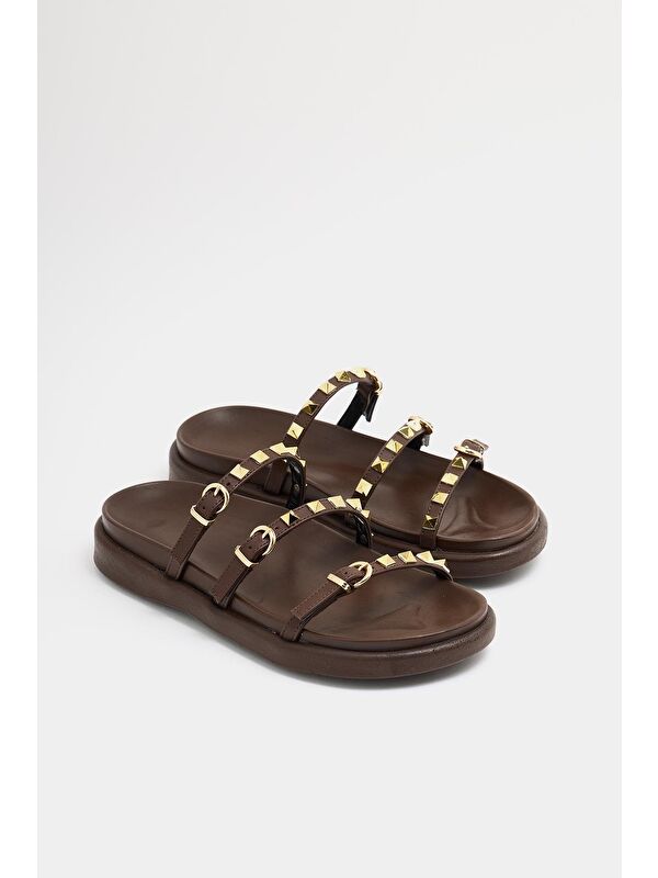 Gold Zımba Detaylı Trend Terlik Kahverengi - Görsel 4