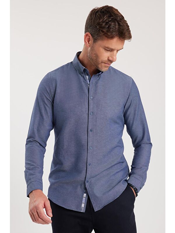 TUDORS Erkek Slim Fit Dar Kesim Uzun Kollu Pamuklu Oxford Doku Lacivert Düğmeli Yaka Gömlek
