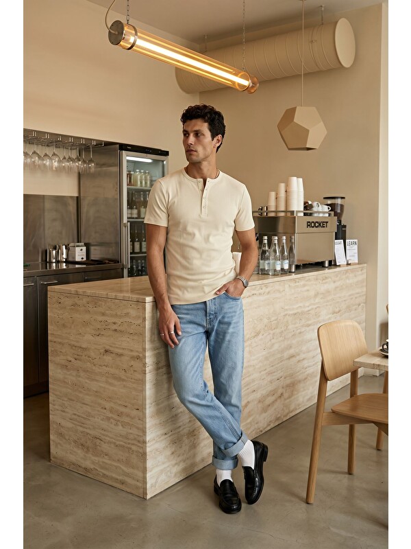 Livio Ferri Liiri %100 Pamuk Premium Fitilli Henley Yaka Yarım Düğmeli Regular Fit Basic Yazlık Erkek Tişört